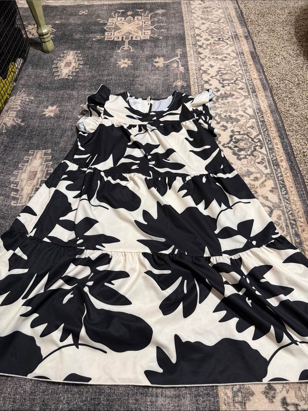 Black & White Tiered Floral Midi Dress